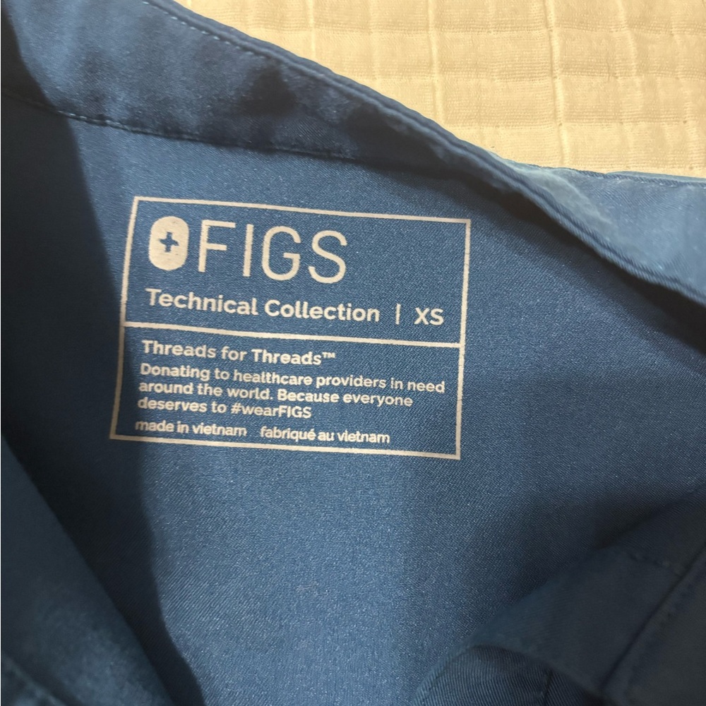 Figs Technical Collection scrub set!